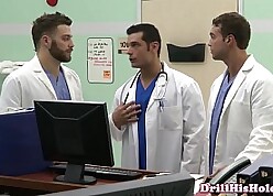 Gaysex foot cums by way of threeway divertissement